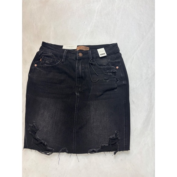 Judy Blue High-Waisted Rigid Magic Denim Skirt